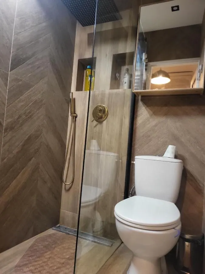 Studio Zelazna - Apartment Near Old Town Warsaw