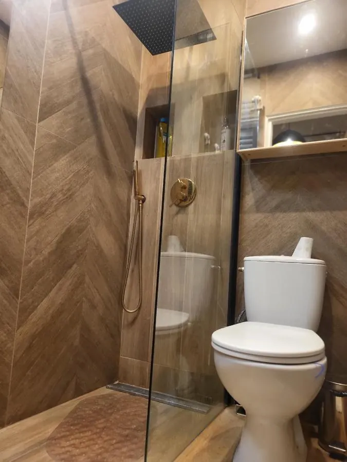 Studio Zelazna - Apartment Near Old Town Warsaw Poland